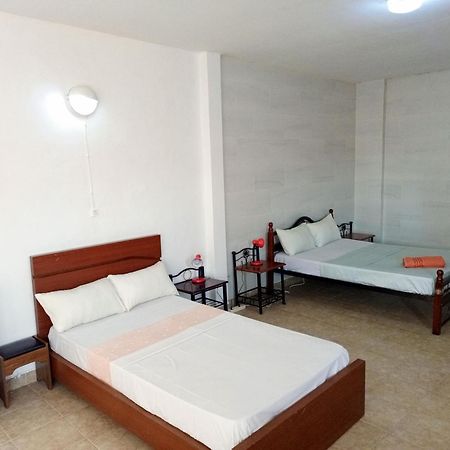 Casa Cacheu Homestay Guest House Bissau Extérieur photo