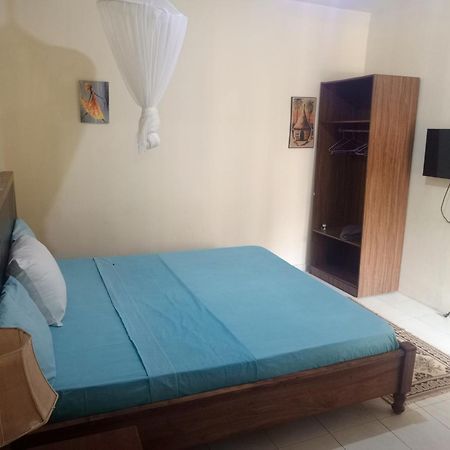 Casa Cacheu Homestay Guest House Bissau Extérieur photo