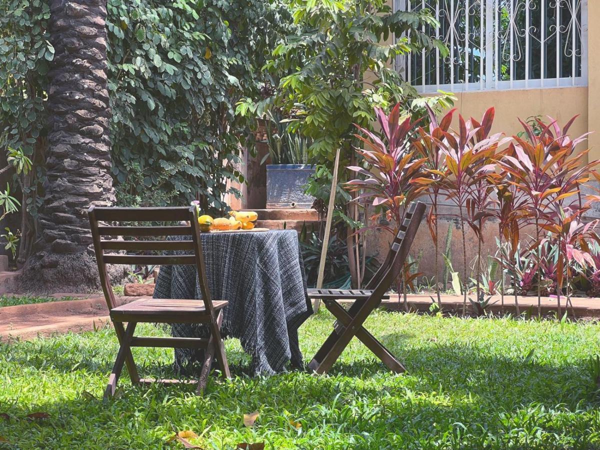 Casa Cacheu Homestay Guest House Bissau Extérieur photo