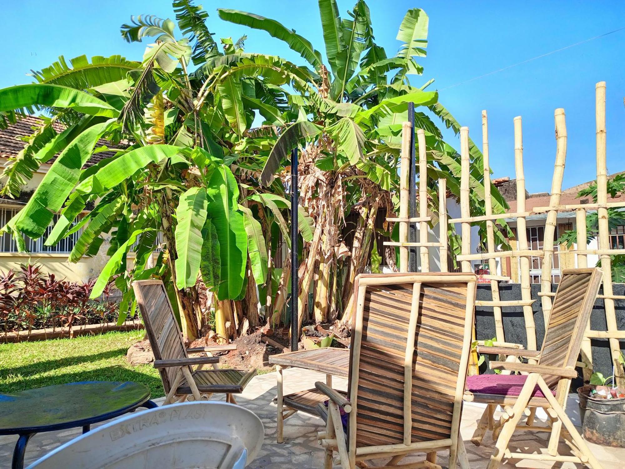 Casa Cacheu Homestay Guest House Bissau Extérieur photo