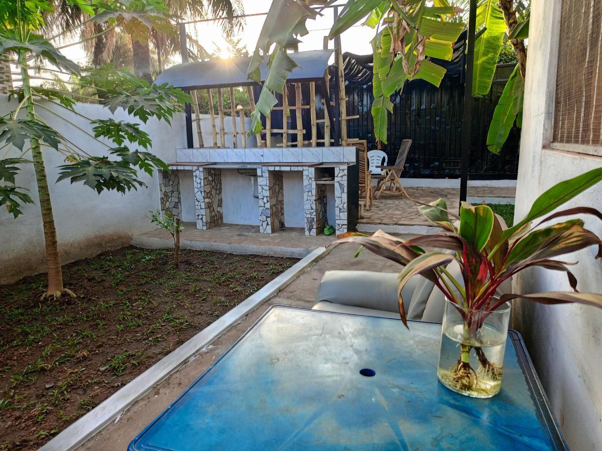 Casa Cacheu Homestay Guest House Bissau Extérieur photo