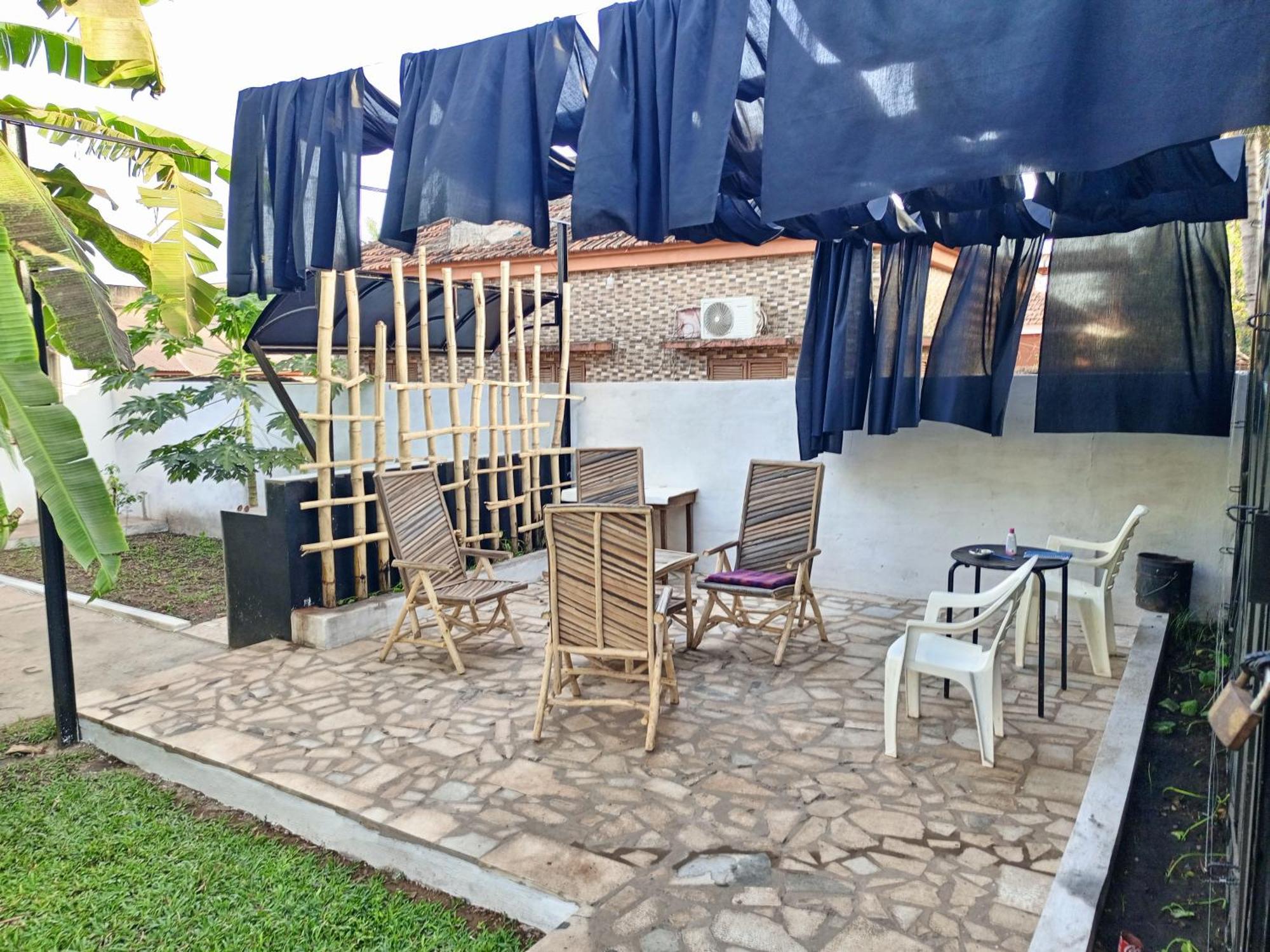 Casa Cacheu Homestay Guest House Bissau Extérieur photo